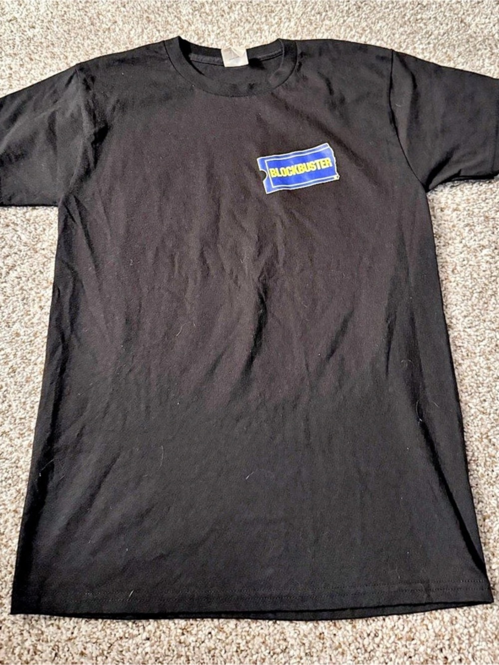 Vintage-Style Blockbuster “Make It a Movie Night” Tee – Bend Oregon – Size S